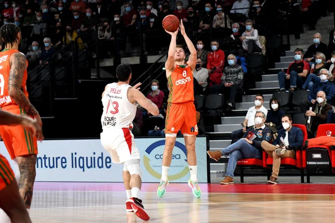 Edo Murić je zbral 13 točk in 12 skokov, kar je bilo vendarle premalo za Ljubljančane. FOTO: Cedevita Olimpija
