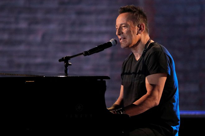 Bruce Springsteen je svoje pravice za glasbene stvaritve in besedila prodal prav tako Sonyju za okrog 490 milijonov evrov. FOTO: Lucas Jackson/Reuters
