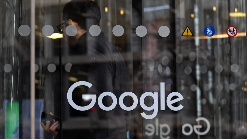 Fotografija: Google velja za podjetje oziroma blagovno znamko, ki je ves čas v središču digitalnega razvoja.
FOTO: Ben Stansall/AFP