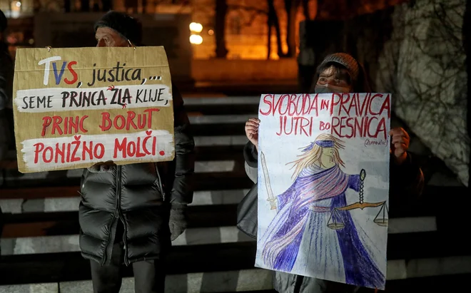 Tradicionalni petkovi protesti. FOTO: Blaž Samec/Delo
