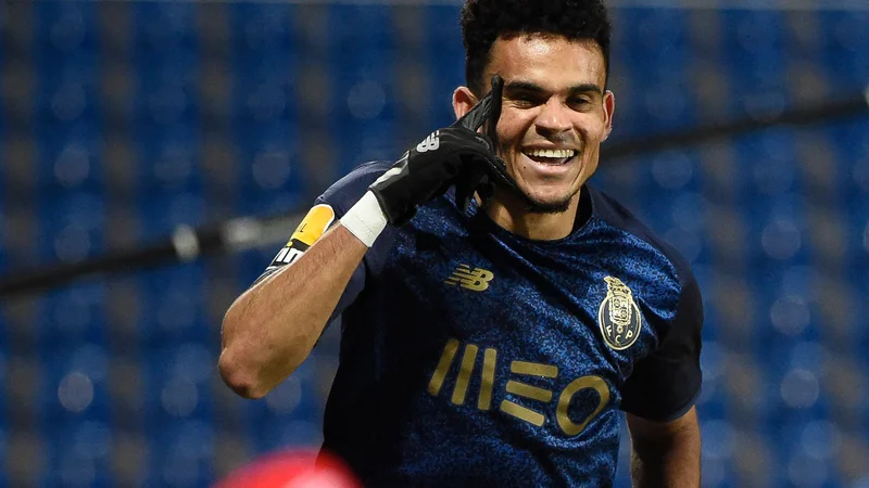 Fotografija: Luis Diaz proslavlja po golu v mreži Vizele v portugalski ligi. FOTO: Miguel Riopa/AFP