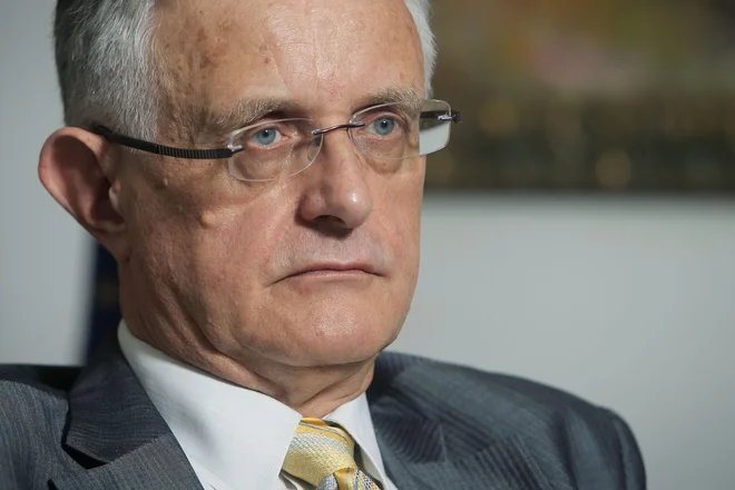 &raquo;Člen 133,&laquo; se je na odločbo o prekršku odzval Gantar, pri čemer je v imel v mislih člen kazenskega zakonika nekdanje SFRJ o verbalnem deliktu. FOTO: Leon Vidic/Delo
