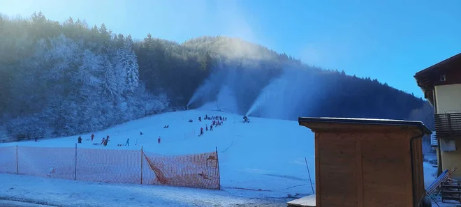 Smučišče in sankališče Kandrše je odprto od sredine januarja. FOTO: arhiv smučišča
