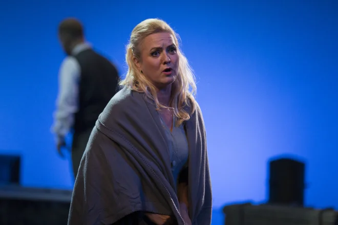 Andreja Zakonjšek Krt uživa tako v tragičnih kot v komičnih vlogah, med njenimi ljubšimi je nedvomno Mimi v operi La bohème. FOTO: Tiberiu Marta