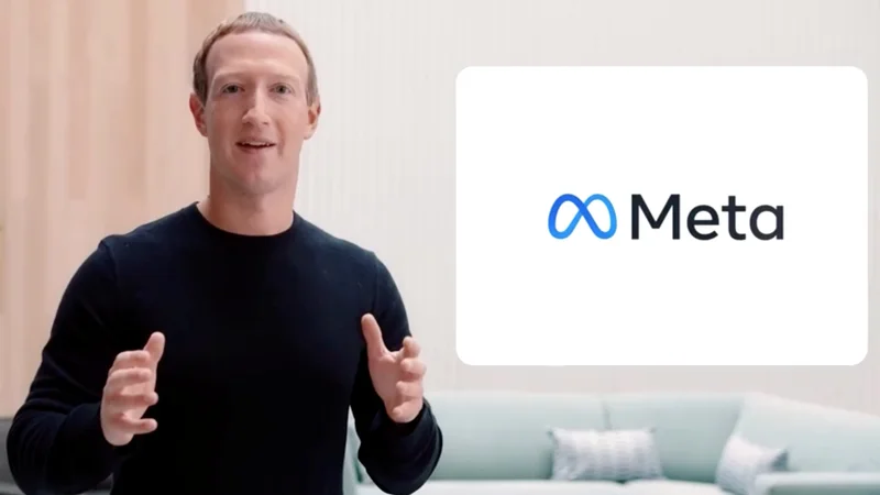 Fotografija: Mark Zuckerberg med napovedovanjem virtualne resničnosti. FOTO: Facebook via Reuters