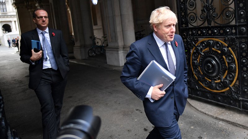 Fotografija: Johnsonov osebni tajnik Martin Reynolds se namerava po odstopu vrniti na zunanje ministrstvo, poroča BBC. FOTO: Justin Tallis/AFP

