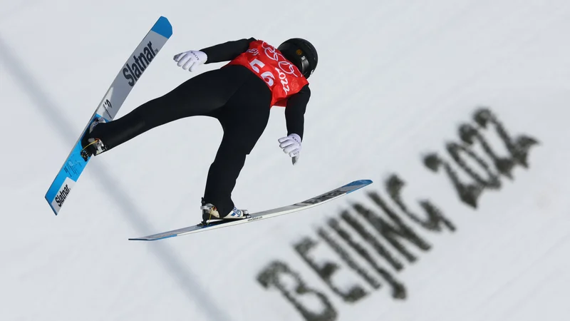 Fotografija: Cene Prevc med petkovim treningom. FOTO: Hannah Mckay/Reuters
