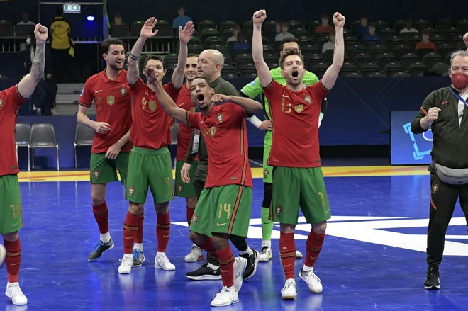 Po zmagah na euru v Ljubljani pred štirimi leti in na lanskem svetovnem prvenstvu v Litvi bodo Portugalci igrali že tretji zaporedni finale na velikih tekmovanjih. FOTO: Gerrit Van Keulen/AFP
