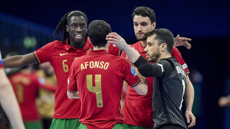 Fotografija: Portugalci so se veselili novega velikega uspeha. FOTO: Gerrit Van Keulen/AFP