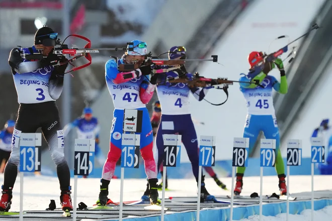 Miha Dovžan (desno) si je pritekel in pristreljal 38. mesto. FOTO: Athit Perawongmetha/Reuters
