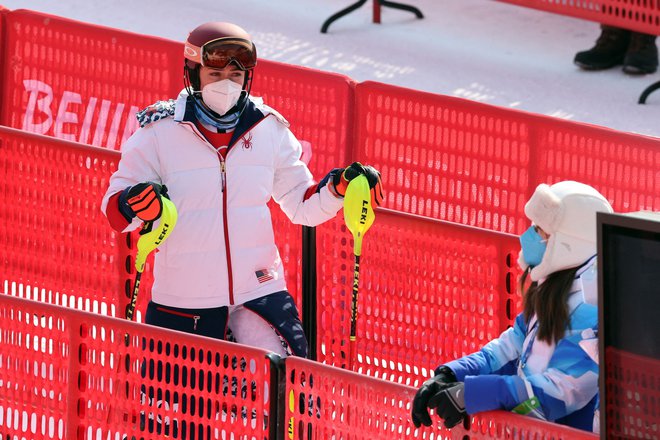 Za prvo favoritinjo Mikaelo Shiffrin se je tudi slalom končal enako kot veleslalom, z odstopom. FOTO: Dimitar Dilkoff/AFP
