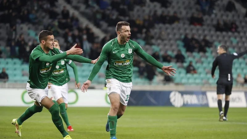 Fotografija: Takole se je veselil pomoči pri golu Đorđe Crnomarković. FOTO: Leon Vidic