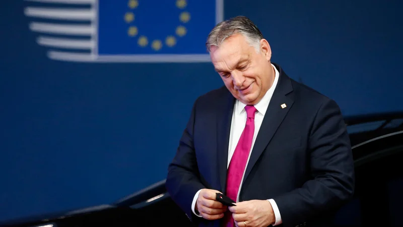 Po mnenju madžarskega premiera Viktorja Orbána bo sodišče EU odločalo, &raquo;ali so državam članicam lahko postavljeni politični in ideološki pogoji za izplačilo finančnih virov, do katerih so upravičene&laquo;. FOTO: Johanna Geron/Reuters
