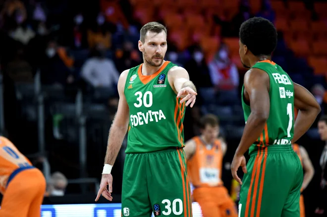 Zoran Dragić je poškopal upe košarkarjev Ulma. FOTO: Cedevita Olimpija
