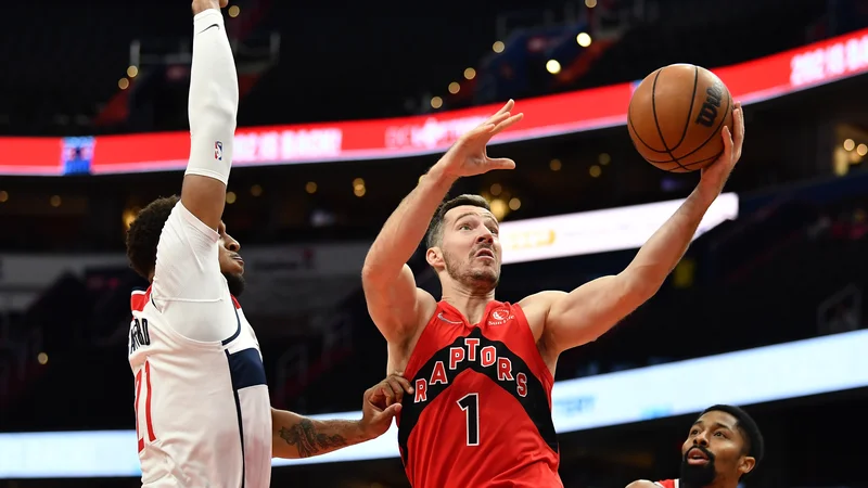 Fotografija: Goran Dragić že dolgo ne igra za Toronto. FOTO: Brad Mills/USA Today Sports
