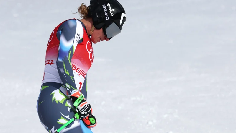 Fotografija: Dvakratna svtovna prvakinja Ilka Štuhec je s smukaško tekmo, ki se ji zaradi zdravstvenih težav in bolečin v hrbtu ni izšla najbolje, svoje nesrečno olimpijsko poglavje zaprla v Pekingu. FOTO: Dimitar Dilkoff/AFP