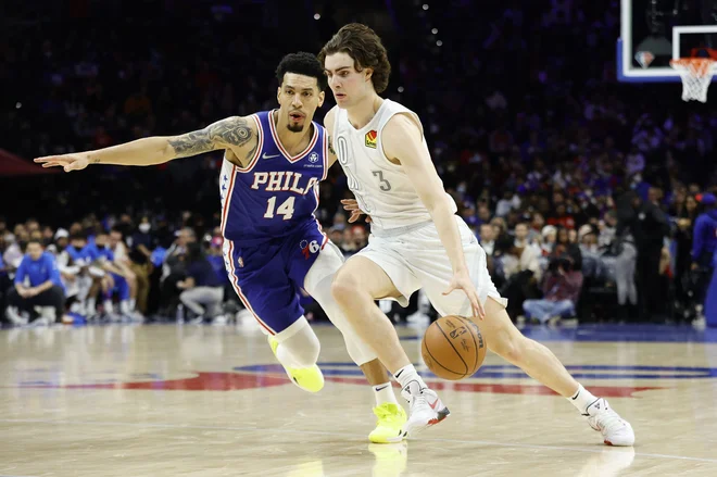 Avstralski košarakarski najstnik Josh Giddey že piše zgodovino NBA. FOTO: Tim Nwachukwu/AFP
