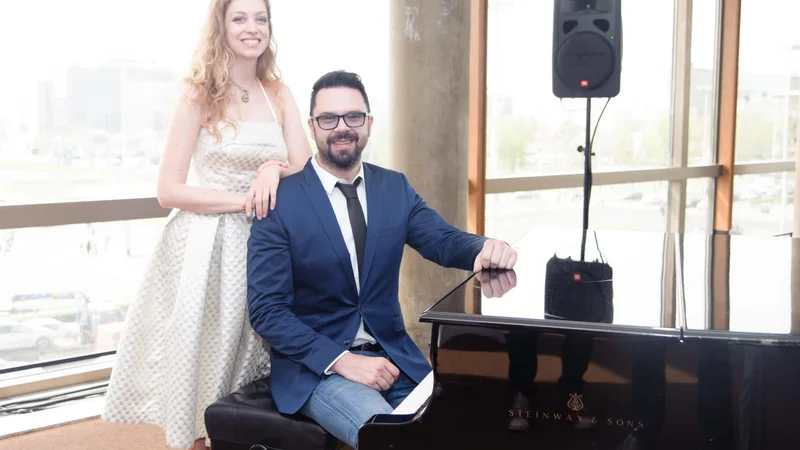 Fotografija: Pred petimi leti sta skupaj posnela skladbo Srce za vodiča. FOTO: Promocijsko gradivo