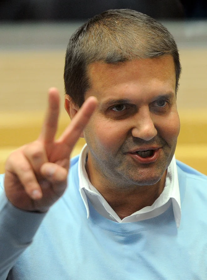 Radulović je račune na Credit Suisse zaprl leta 2010, mesec dni zatem, ko je bil Darko Šarić (na fotografiji) v Srbiji obtožen za tihotapljenje kokaina.

Foto Oliver Bunić/AFP
