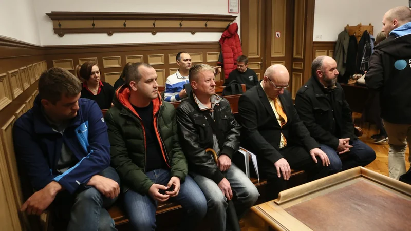 Fotografija: Denis Kadirić, Miha Sakač, Dušan Raj, Zoran Petrovič in Vojko Marguč. FOTO: S. N.