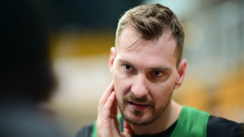 Fotografija: Zoran Dragić se veseli novih uspehov slovenske izbrane vrste. FOTO: KZS/alesfevzer.com
