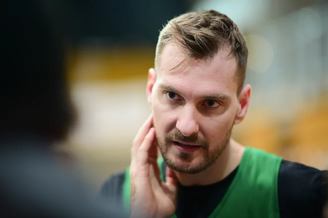 Zoran Dragić se veseli novih uspehov slovenske izbrane vrste. FOTO: KZS/alesfevzer.com
