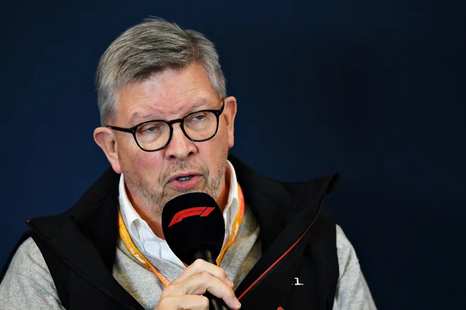 Direktor tekmovanja Ross Brawn, ki je bil tudi sam dolga leta udeležen v pripravo dirkalnikov, je prepričan, da bodo spremembe zgolj pozitivne. FOTO: Clive Mason/AFP
