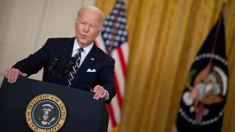Fotografija: »To je začetek ruske invazije na Ukrajino«, je delovanje ruskega predsednika Vladimirja Putina ocenil predsednik ZDA Joe Biden.
Foto Brendan Smialowski/Afp