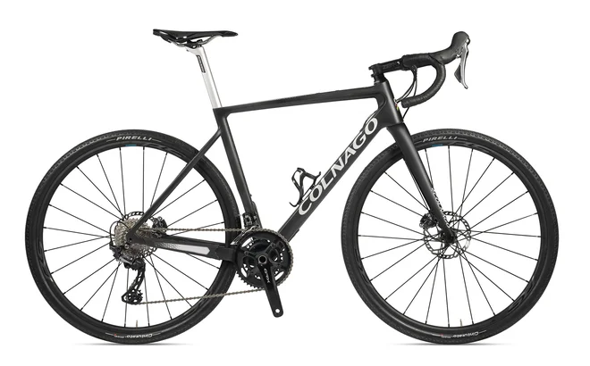 Colnago je postal pomemben igralec tudi med makadamkarji. Opremljen je lahko tudi z Shimano GRX opremo. FOTO: Arhiv proizvajalca/Colnago
