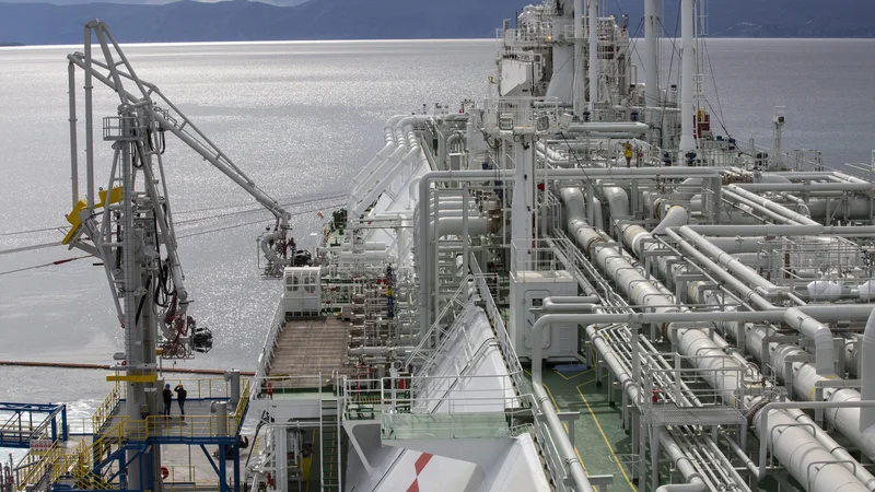 Fotografija: Sloveniji najbližji je terminal LNG na Krku. FOTO: Božidar Vukičević/Cropix
