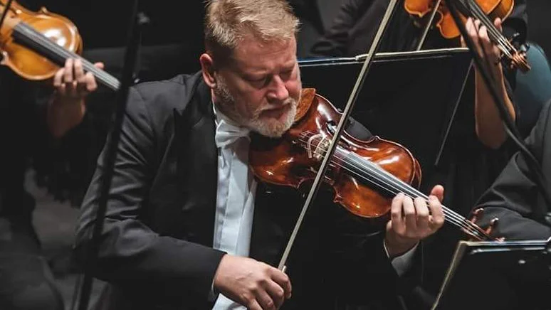 Fotografija: Saša Olenjuk, violinist. FOTO: Dejan Bulut