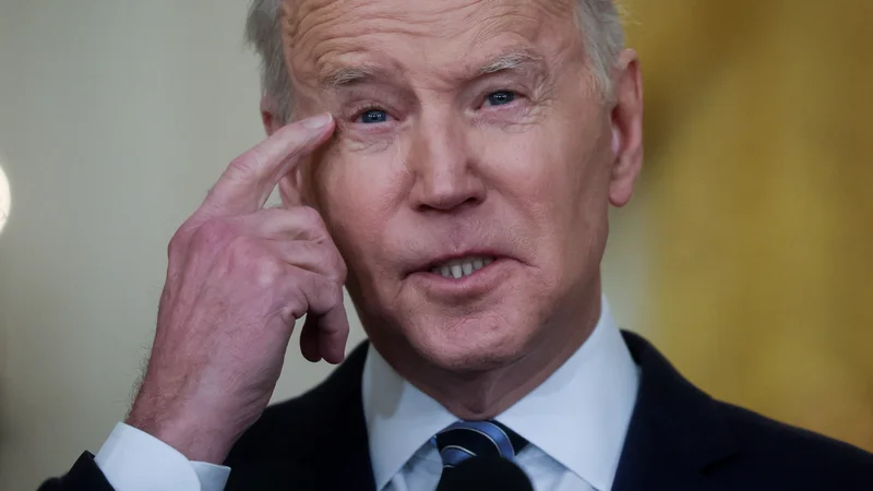Fotografija: Ameriški predsednik Joe Biden napoveduje nove sankcije proti Rusiji. Foto Leah Millis/Reuters