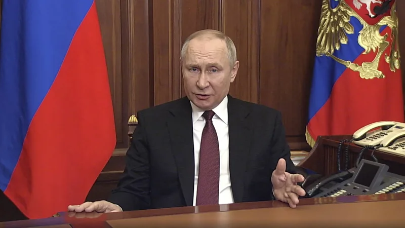 Vladimir Putin je v ustanovni listini Združenih narodov identificiral člen, ki napadu na Ukrajino daje pridih zakonitega posredovanja, a nič več kot to. Foto: Afp
