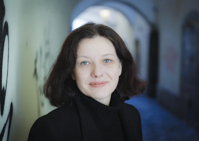 &raquo;Punce govorijo o tem, da bi bile rade uspešne, o doseganju ciljev, o tem, da bi rade znale ugajati &ndash; tudi v spolnosti. Do sebe so zelo zahtevne, v njihovih načrtih za prihodnost ni norosti, lagodja, malo je misli na družinsko srečo.&laquo; FOTO: Jože Suhadolnik
