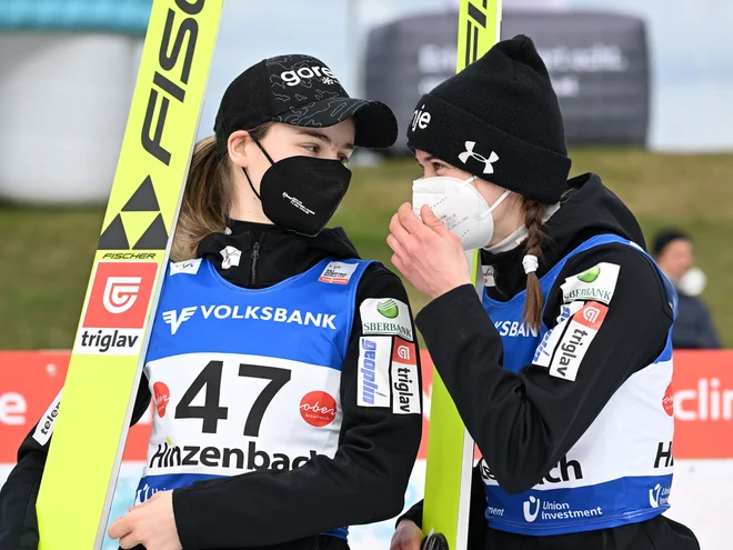 Nika Križnar je podvig Urše Bogataj dopolnila z drugim mestom. FOTO: Barbara Gindl/AFP
