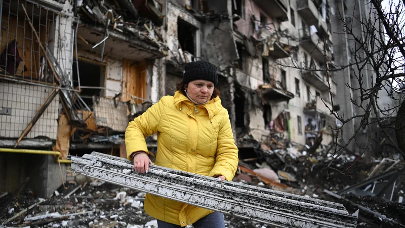 Fotografija: Posledice ruske invazije na Kijev. FOTO: Daniel Leal/AFP