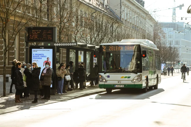 Ljubljana bi morala bolj izkoristiti potencial javnega prevoza. FOTO: Črt Piksi
