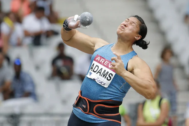 Valerie Adams med nastopom na preizkušnji diamantne lige v Parizu. FOTO: Stephane Mahe/Reuters
