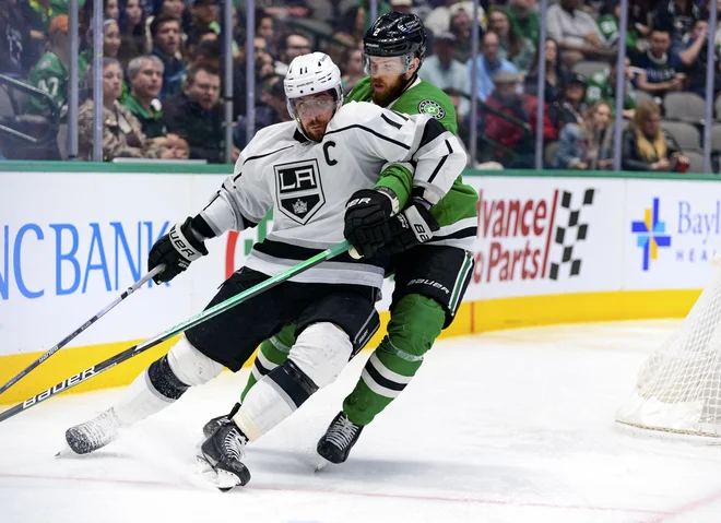 Anže Kopitar (levo) je gostoval v Dallasu in z LA Kings potegnil krajšo. FOTO: Jerome Miron/Usa Today Sports
