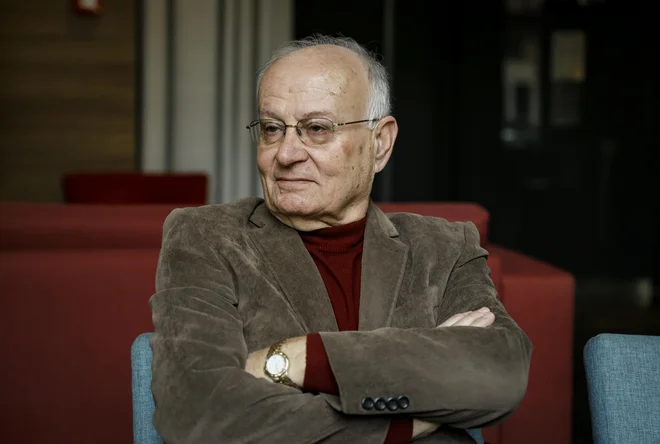 Upokojeni general Blagoje Grahovac, ki o sebi ponosno pravi, da je srbski narodni izdajalec z najdaljšo življenjsko dobo, se boji, da bo spopad v Ukrajini dolgo trajal. Foto Jože Suhadolnik

