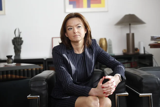 Predsednica SD Tanja Fajon verjame, da bodo dosegli zelo dober rezultat na volitvah in ne razmišlja&nbsp;o drugih scenarijih. FOTO: Leon Vidic/Delo
