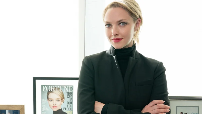 Amanda Seyfried kot prevarantka Elizabeth Holmes v novi seriji The Dropout Foto Beth Dubber/Hulu
