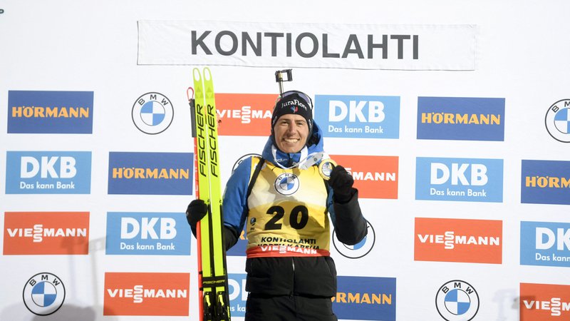 Fotografija: Quentin Fillon Maillet je na Finskem proslavil novo zmago. FOTO: Vesa Moilanen/AFP

