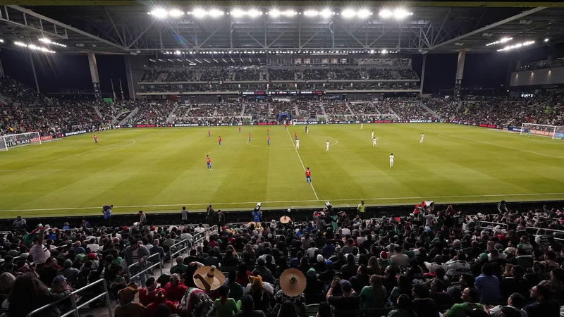 Fotografija: Tudi na štadionu v Austinu ne manjka navijačev. FOTO: Scott Wachter/Usa Today Sports