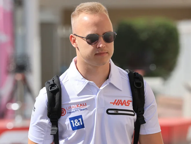Nikiti Mazepinu so očitali, da mu je sedež v F1 kupil oče. FOTO: Giuseppe Cacace/AFP
