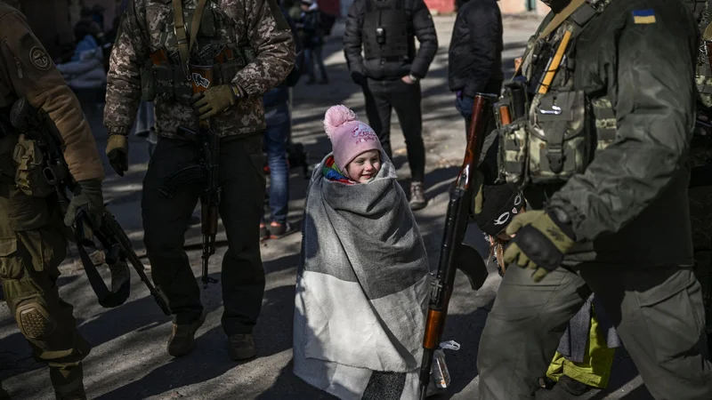 Fotografija: Mestece Irpinj, severno od Kijeva, 10. marca 2022. FOTO: Aris Messinis/AFP