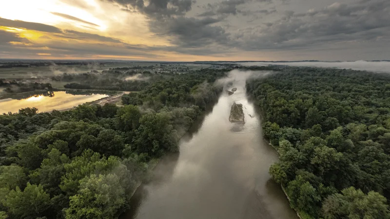 Fotografija: Jožef Horvat: »Ob predpostavki pravilnega prevoda na nacionalni televiziji je izjava madžarskega državnega sekretarja mednarodni incident.« FOTO: Mitja Ostrc