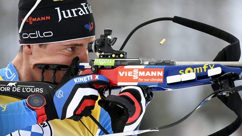 Fotografija: Quentin Fillon Maillet je že zmagovalec svetovnega pokala v letošnji biatlonski zimi. FOTO: Vesa Moilanen/AFP
