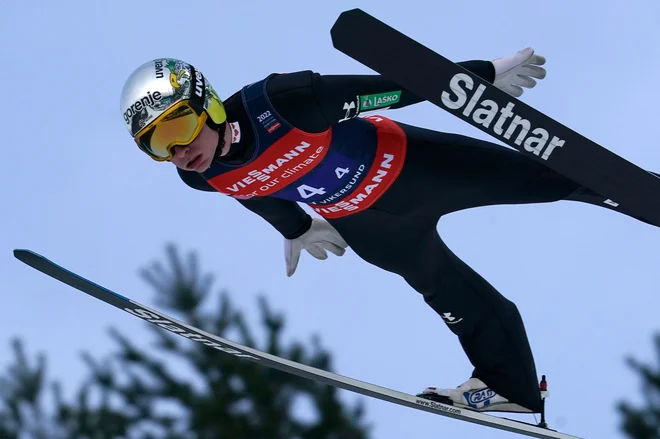Anže Lanišek je v odlični letalski formi. FOTO: Terje Bendiksby/AFP
