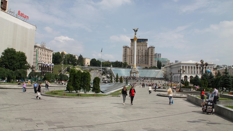 Fotografija: Trg Majdan tudi zdaj ostaja simbol ukrajinske neodvisnosti. FOTO: Maja Grgič
